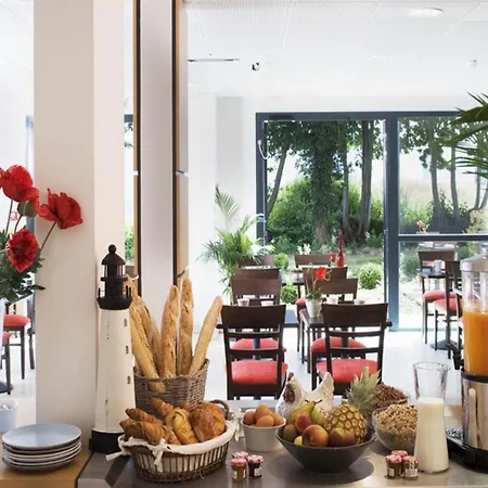 Escale Oceania Rennes Cap Malo Hotel La Meziere