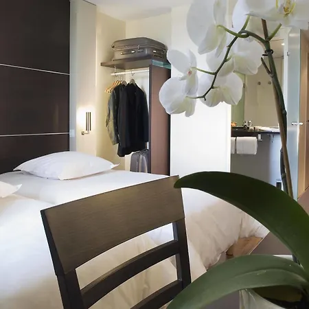 Escale Oceania Rennes Cap Malo Hotel 3*